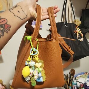 Medium bucket bag - Golden Brown